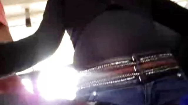 Lakukan getaran seks hot bule tumit