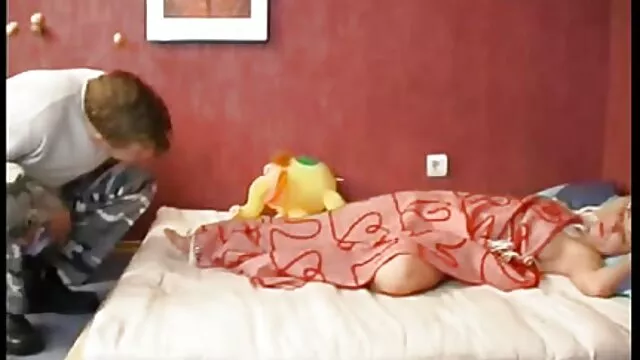 Pelacur otot, remaja, seragam, istri sek hot panas ekor, Surai