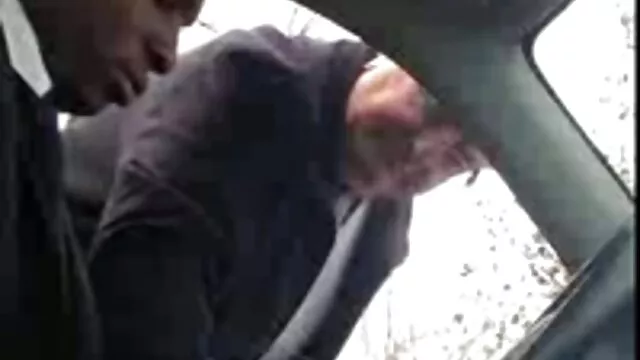 18 tahun yang lalu, aku kencing dan buang air di hubungan sek paling hot mesin.