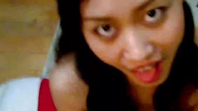 Seorang gadis panas, baik, seorang hot sex malam pertama pria.