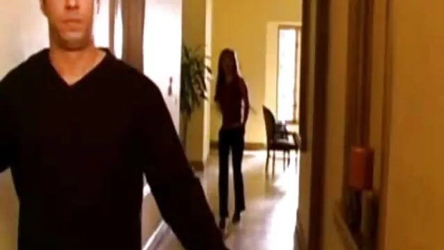 Angela White Tommy cara hubungan intim hot Pistol.