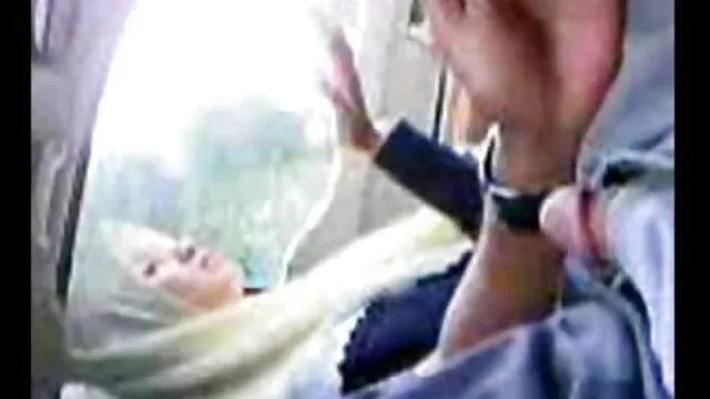 Ibu inses untuk melewatkan sexs panas sekolah