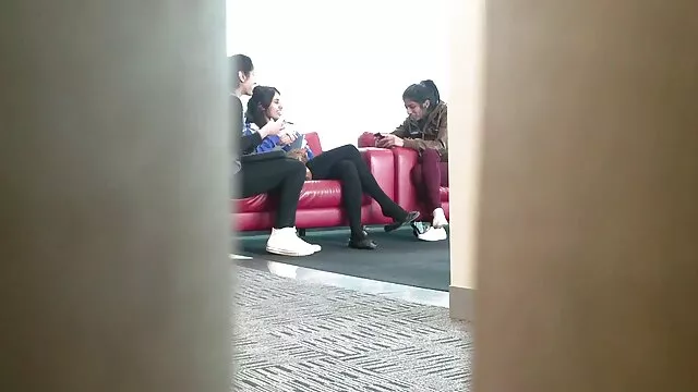 Dia bau seperti sek yg paling hot seks.